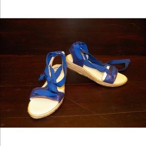 💙New Kids UGG Annete Sapphire Blue💙